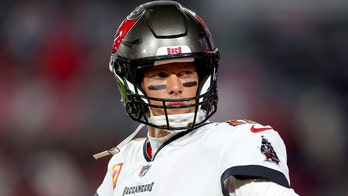 Tom Brady throws first red zone interception since 2019; Cowboys capitalize on turnover