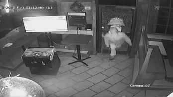 Ohio deputies mock 'Blizzard Bandit' who made off with 'precisely $0.00'