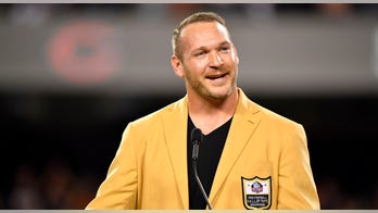 Bears legend Brian Urlacher shares stance on trans athletes in girls' sports as issue rocks Illinois