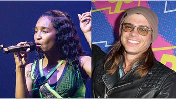 'Boy Meets World's' Matthew Lawrence, Chilli from TLC dating: 'She is glowing'