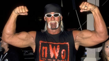 Hulk Hogan takes stage for karaoke after wrestler reveals WWE legend had 'nerves cut from his lower body'