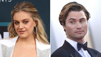 Country star Kelsea Ballerini addresses rumored Chase Stokes romance in new video: 'Stop looking'