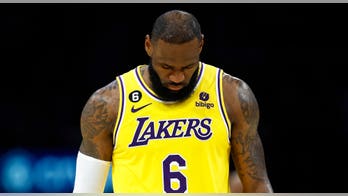 LeBron James looks fed up on Lakers' bench after dropping 46 points in loss