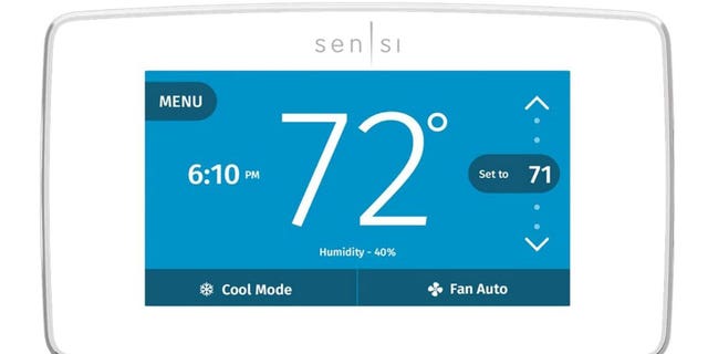 En Sensi-termostat, der hjælper dig med at bruge mindre på at holde dit hjem varmt.  (Kredit: Sensi)