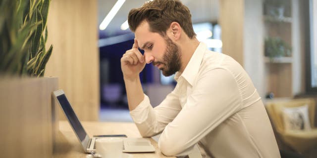 Pastikan Anda tidak menjadi korban malware online.