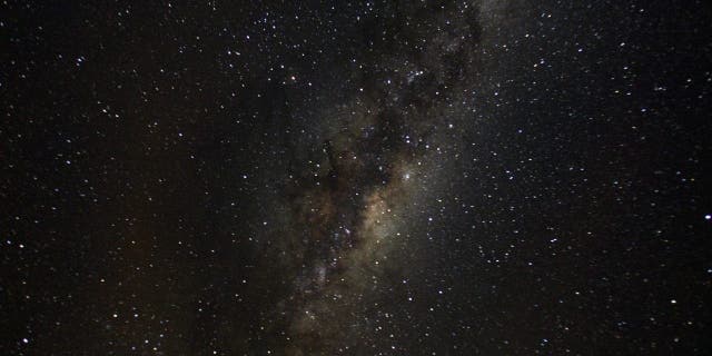 Ein Blick auf die Milchstraße vom Nationalpark Puyehue in der Nähe der Stadt Osorno, Chile, 8. Mai 2008.