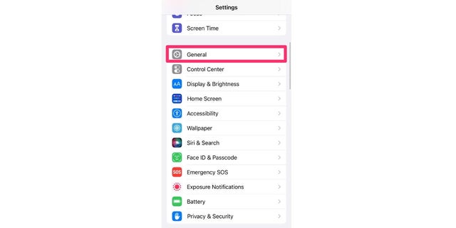 Berikut cara memberikan akses aplikasi Font ke keyboard iPhone Anda.