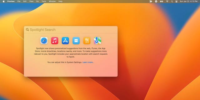 Příklad toho, jak vypadá funkce vyhledávání Spotlight po otevření na počítači Mac.