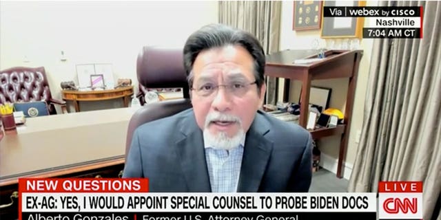 Former Attorney General Alberto Gonzales joins "CNN This Morning" to discuss Biden's classified documents.