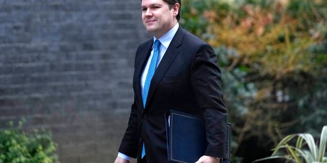 Robert Jenrick Britain's Minister of State (Minister for Immigration) arrives for a cabinet meeting in Downing street in London, Tuesday, Jan. 17, 2023.