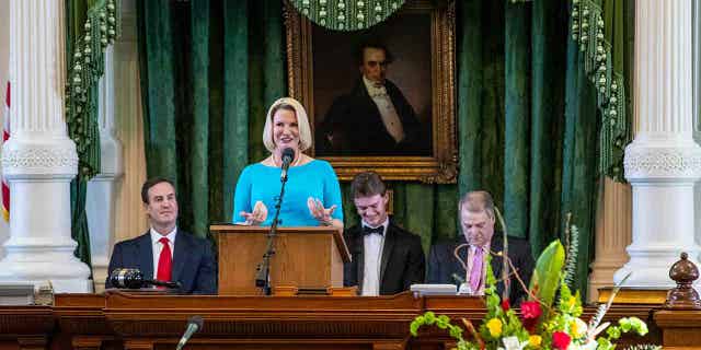 Texas Land Commissioner Dawn Buckingham sworn in as state's first female head of the agency.