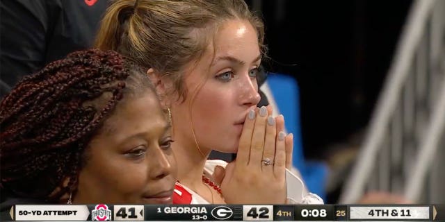Catherine Gard, better known as "peach bowl girl," It went viral during ESPN's Chik-fil-A Peach Bowl broadcast on December 31, 2022.