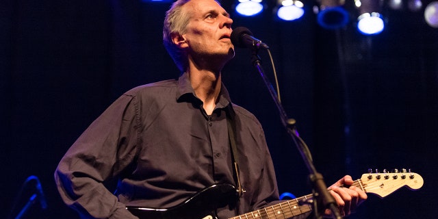 Tom Verlaine is performing here on TV in 2019.