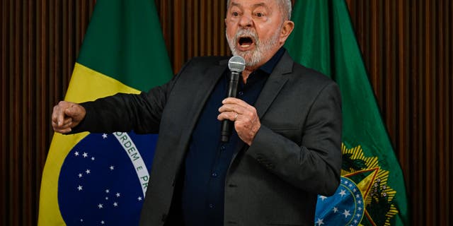 Brazil's President Luiz Inacio Lula da Silva speaks during a meeting with Governors at Planalto Palace in Brasilia, on January 9, 2023, a day after supporters of Brazil's far-right ex-president Jair Bolsonaro invaded the Congress, presidential palace, and Supreme Court. - Brazilian security forces locked down the area around Congress, the presidential palace and the Supreme Court Monday, a day after supporters of ex-president Jair Bolsonaro stormed the seat of power in riots that triggered an international outcry. Hardline Bolsonaro supporters have been protesting outside army bases calling for a military intervention to stop Lula from taking power since his election win.