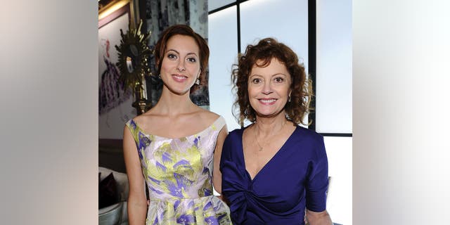 The mother-daughter duo who recently starred in the FOX series "monarch" Eva played a younger version of her mother's character.