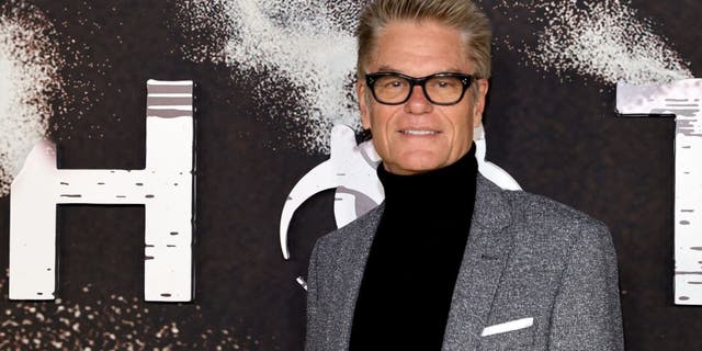 Harry Hamlin's college plans change after he accepts a drug from Hell's Angel.
