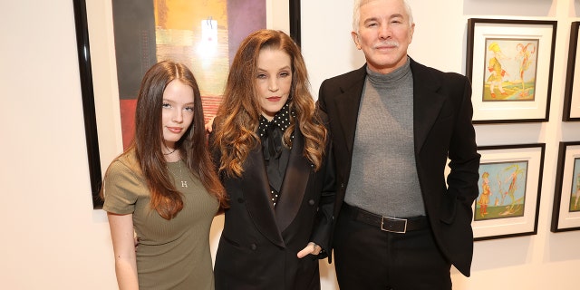 (L-R) Harper Presley Lockwood, Lisa Marie Presley and Baz Luhrmann attend THR Presents Live: ELVIS @ Ross House on December 10, 2022 in Los Angeles, California. 