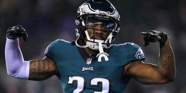 CJ Gardner-Johnson de los Philadelphia Eagles reacciona contra los New York Giants durante un partido de eliminatoria divisional de la NFC en el Lincoln Financial Field el 21 de enero de 2023 en Filadelfia. 