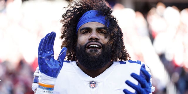 Ezekiel Elliott #21 of the Dallas Cowboys reacts during an NFL Divisional Round football game between the San Francisco 49ers and the Dallas Cowboys at Levi's Stadium on January 22, 2023 in Santa Clara, California.