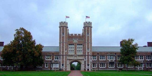 Brookings Hall, one of the symbols of Washington University in St. Louis.