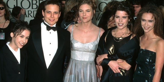 Lacey Chabert, Scott Wolf, Paula Devicq, Neve Campbell and Jennifer Love Hewitt at the Beverly Hilton Hotel in Beverly Hills, California.