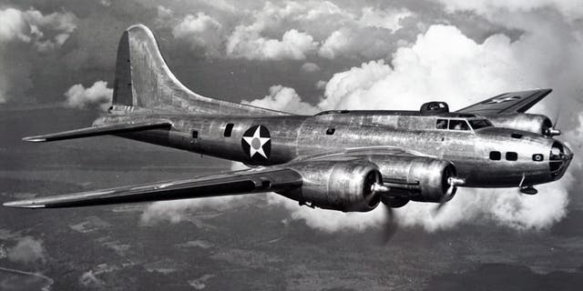 Photo of a Boeing B-17 Flying Fortress used by the United States Air Force during World War II (dated 20th century). 