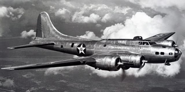 Photo of a Boeing B-17 Flying Fortress used by the United States Air Force during World War II (dated 20th century). 