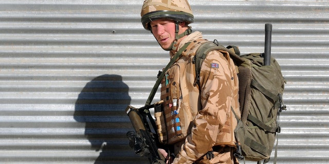 De Prënz Harry schreift a sengem Memoir datt hien 25 Taliban Kämpfer ëmbruecht huet.