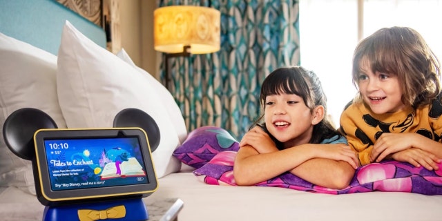 Hai Disney! pada speaker pintar Echo