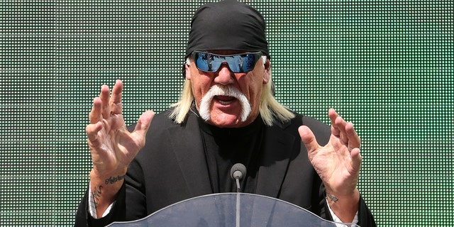 Hulk Hogan en una conferencia de prensa en 2019.
