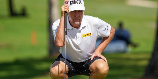 Team Captain Ian Poulter of Majestics GC prepares to putt on the 16th hole during the semifinals of the LIV Golf Invitational - Miami at Trump National Doral Miami on October 29, 2022 in Doral, Florida.