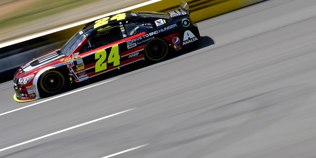 Jeff Gordon practices for the NASCAR Sprint Cup Series Pocono 400 at Pocono Raceway on June 7, 2014, in Long Pond, Pennsylvania.