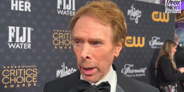 Movie News "Top Gun: Maverick" producer Jerry Bruckheimer said at the Critics Choice Awards that nobody works harder than Tom Cruise.