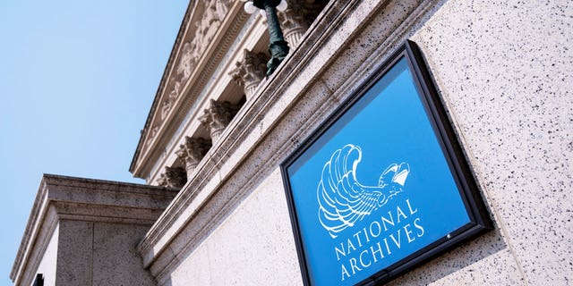 The National Archives reportedly cut ties with a security officer said to have told visitors to cover or remove pro-life messages on their countries.
