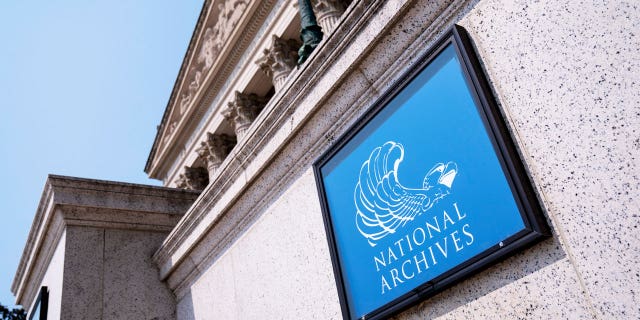 The National Archives reportedly cut ties with a security officer said to have told visitors to cover or remove pro-life messages on their countries.