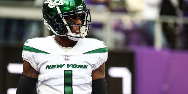 New York Jets cornerback Sauce Gardner before the Minnesota Vikings game at US Bank Stadium in Minneapolis on December 4, 2022.