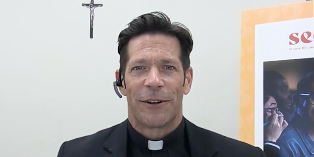 Fr. Mike Schmitz said he is "hopeful" despite the falling numbers of Americans identifying as Christians. 