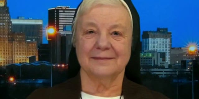 Sister Mary Johnice tells Tucker Carlson how she stopped an attempted burglary.