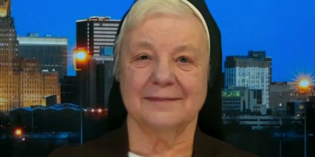 Sister Mary Johnice tells Tucker Carlson how she stopped an attempted burglary.