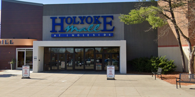 Massachusetts police responded to Holyoke Mall after a reported shooting left one man dead.