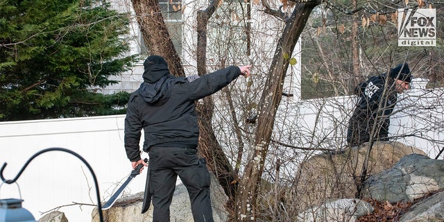 Police In Cohasett Massachusetts Search Ana Walshes Pool Woods Near Her Home Detectives Head 2015