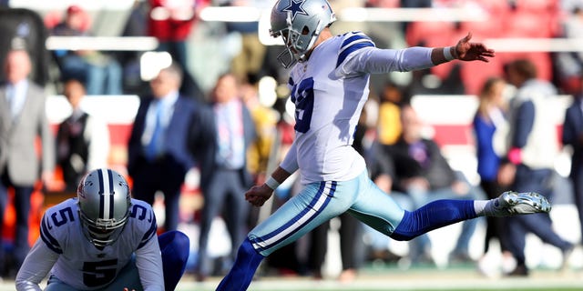 Brett Maher #19 of the Dallas Cowboys warms up before a game against the San Francisco 49ers in the NFC Divisional Playoff game at Levi's Stadium on January 22, 2023 in Santa Clara, California.