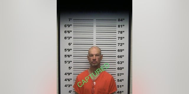 Missouri jail inmates captured; manhunt ongoing for 4 other escapees ...