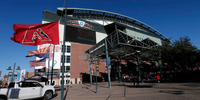 General view of Chase Field in Phoenix before a game between the St. Louis Cardinals and the Arizona Diamondbacks on May 29, 2021.