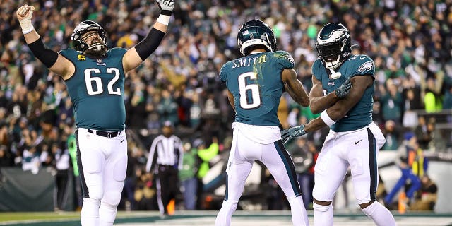 DeVonta Smith #6 of the Philadelphia Eagles celebrates his touchdown with teammate A.J. Brown #11 during the first quarter against the New York Giants in the NFC Divisional Playoff game at Lincoln Financial Field on Jan. 21, 2023 in Philadelphia, Penn. 