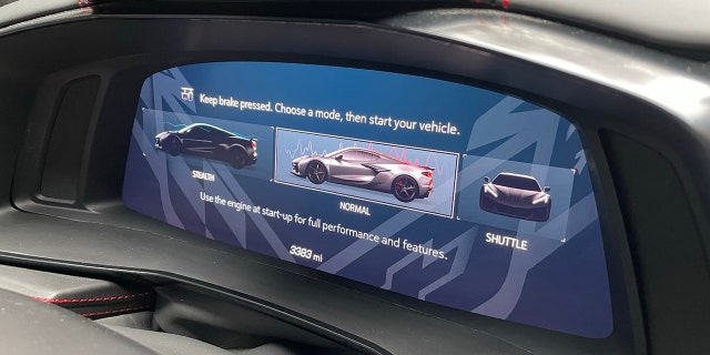 A stealth mode allows the Corvette E-Ray to operate in a fully electric mode for short distances.