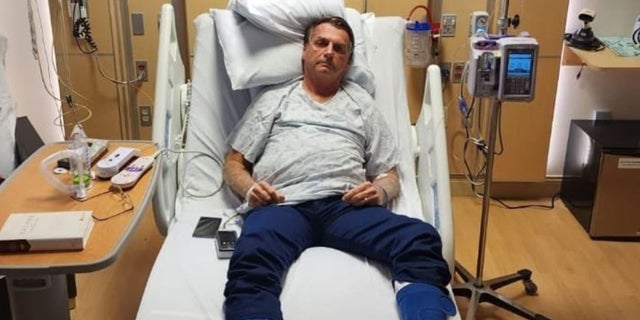 O ex-presidente brasileiro Jair Bolsonaro foi tratado em um hospital na Flórida Central na segunda-feira por causa de dores abdominais. 