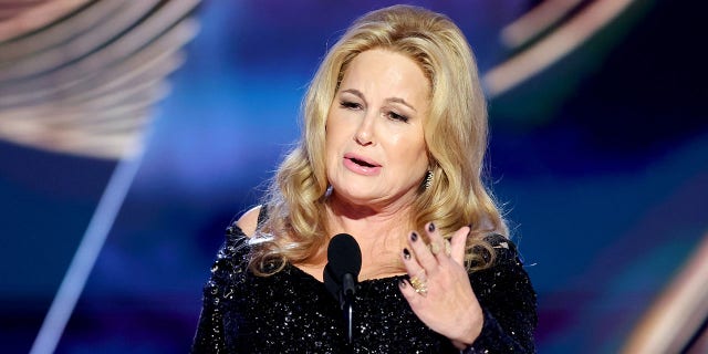 Jennifer Coolidge accepts her award for best actress. 