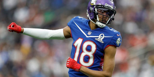 Justin Jefferson #18 de los Minnesota Vikings y la NFC reacciona en el primer cuarto del NFL Pro Bowl 2022 contra la AFC en el Allegiant Stadium el 6 de febrero de 2022 en Las Vegas, Nevada. 
