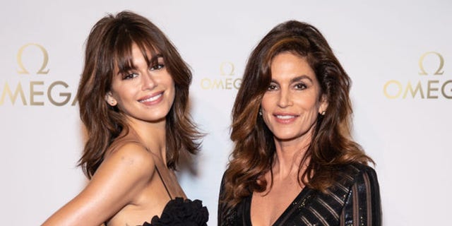 kaia gerber with mother cindy crawford